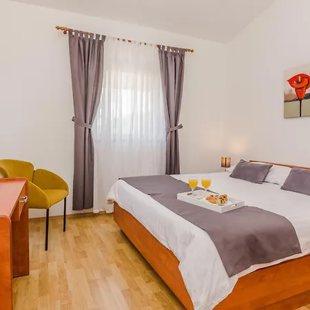 Tomeri Starigrad-Paklenica