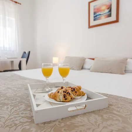 Apartment Tomeri *