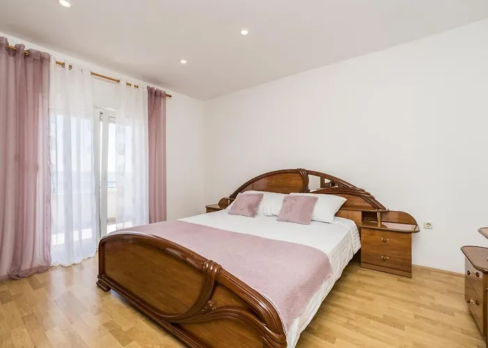 Tomeri * Starigrad Paklenica