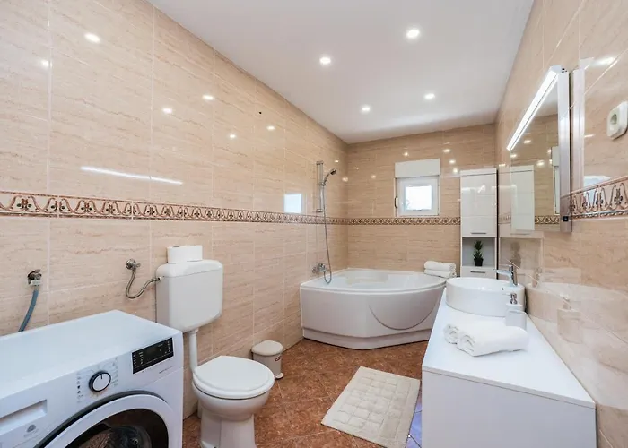 Tomeri Starigrad Paklenica