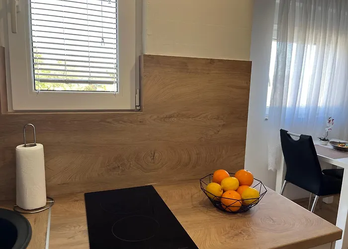 Tomeri * Starigrad Paklenica